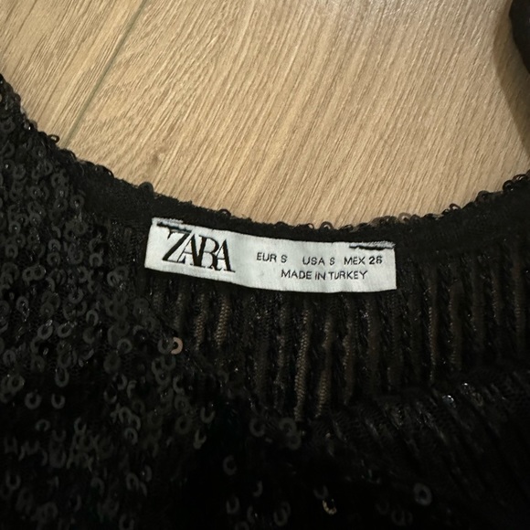 Zara Sparkly Black Top - Picture 2 of 3